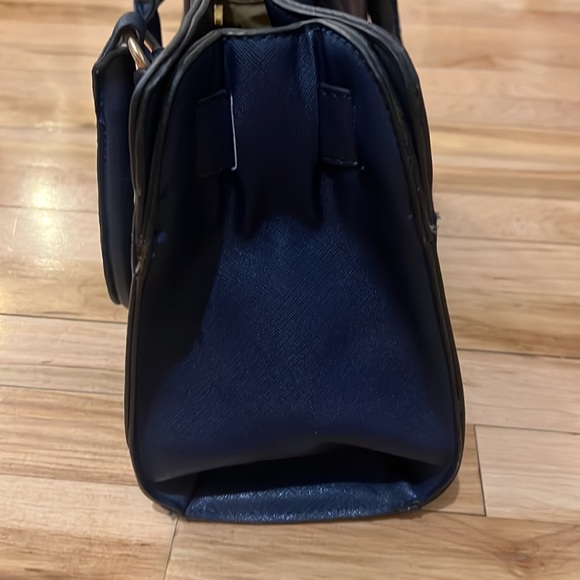 MK hand bag - Picture 4 of 9